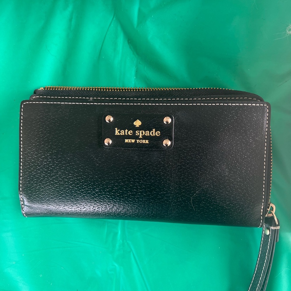 Kate Spade large wristlet
